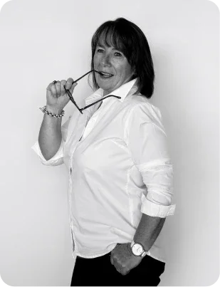 Claudine Bouet, Assistante de Direction